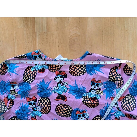 Minnie Mouse Pink Hawaiian Pineapples Nurse Uniform Scrub Top Women's Size XL - Picture 7 of 11